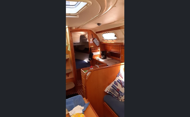 Bavaria 33 Cruiser-kuva-6